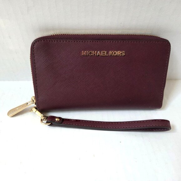 Michael Kors Wallet Burgundy Jet Set Travel Saffiano Leather Zip Around Wristlet - Picture 2 of 11